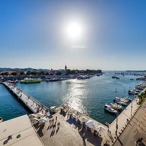 Harbour Lounge , Zadar Chorwacja