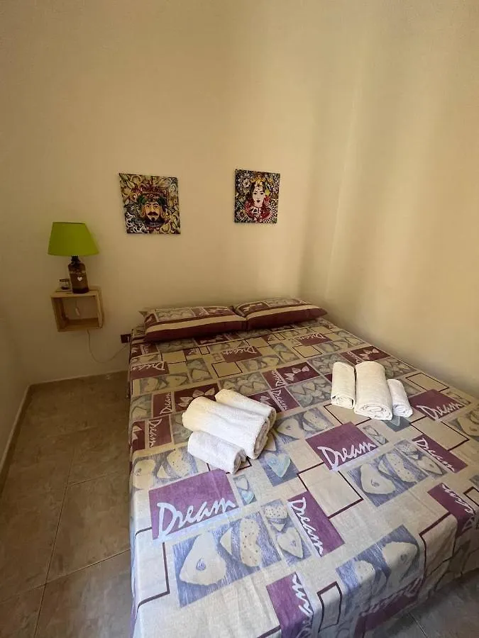 Al Cortile Di Maqueda Apartment Palermo