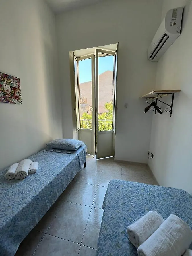 Al Cortile Di Maqueda Apartment Palermo