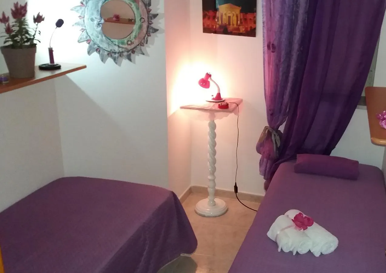Al Cortile Di Maqueda Apartment Palermo Italy